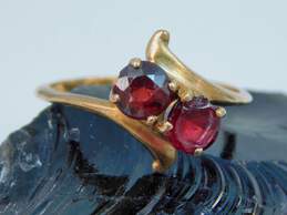 Vintage 10k Yellow Gold Red Glass Bypass Ring 1.9g