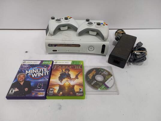 Microsoft Xbox 360 Console Game Bundle image number 1