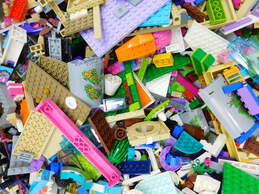 10.8 LBS LEGO Friends Bulk Box alternative image