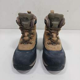 The North Face Women's Snow Boots Size 7.5