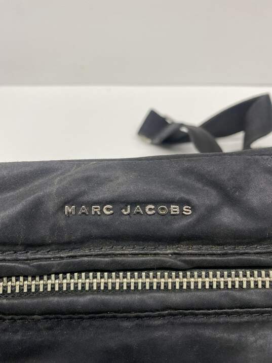 Authentic Marc Jacobs Purse Black image number 2