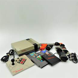 Nintendo NES With 4 Games Includes Tetris