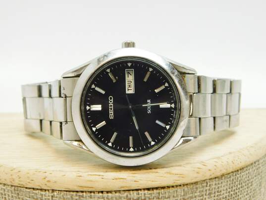Buy the Seiko Solar Mov't V-158 Day Date Silver-tone Black Dial Watch |  GoodwillFinds