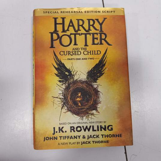 Bundle of 8 Assorted Harry Potter Books image number 4
