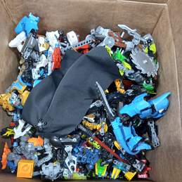 16.5lb Bundle of Assorted Bionicle Pieces and Parts