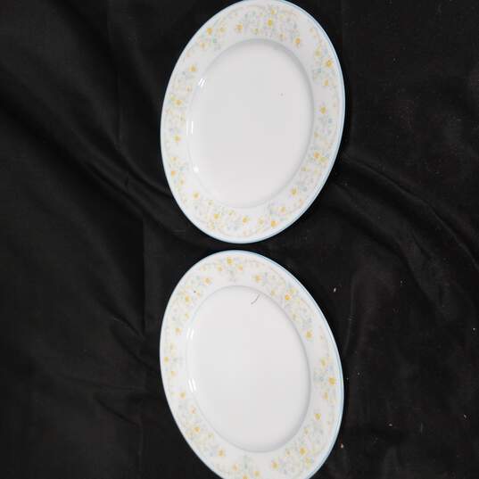 Set of 8 Noritake "Contemporary" Epic Plates & Saucers image number 4
