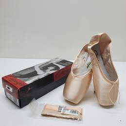 Capezio ARIA Ballet Dance Pointe Shoes Size 9.5W #121
