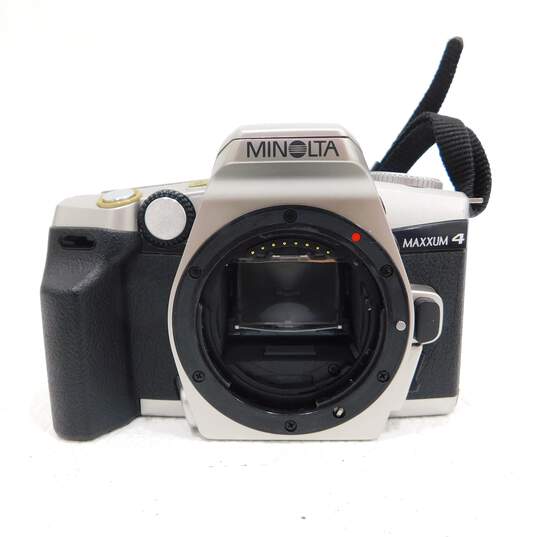 Minolta Maxxum 4 SLR 35mm Film Camera W/ Lens image number 2