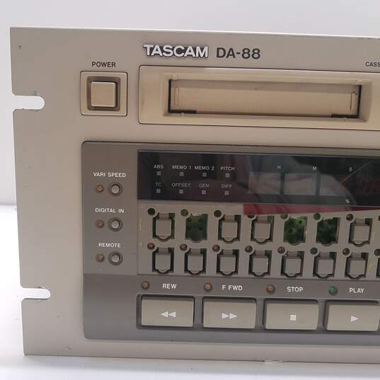 Tascam DA-88 8 Channel Digital Multitrack Audio DTRS Player/Recorder DAT image number 7