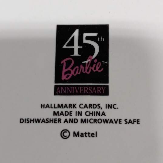 HALLMARK MATTEL BARBIE 45th ANNIVERSARY 4 PIECE DESSERT PLATES IN BOX image number 5