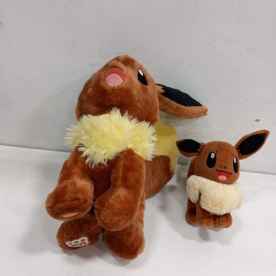 Bundle of Assorted Pokémon Toys image number 4