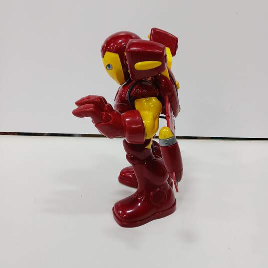 Iron Man Interactive Action Figure With Jet Pack, Lights Speech & Sound image number 4