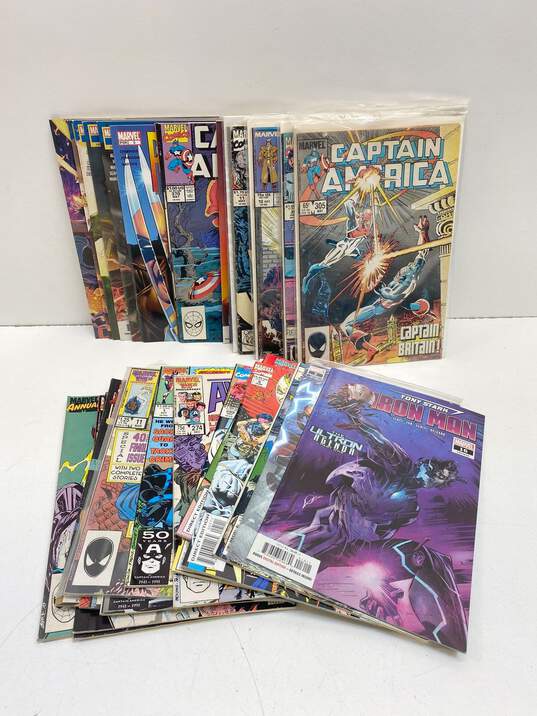 Marvel Comic Books Box Lot image number 1