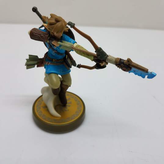 Amiibo The Legend of Zelda Breath of the Wild Link Archer for Nintendo Consoles image number 1