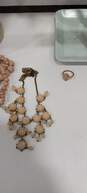 5 Piece Bundle of Assorted Women's Costume Jewelry image number 3