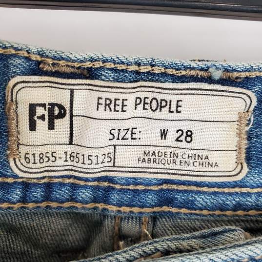 Free People Women Blue Washed Jeans Sz 28 image number 3