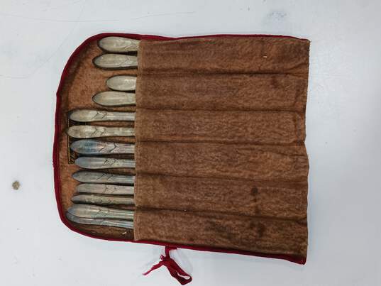 Bundle of Assorted Silverware Knives image number 1