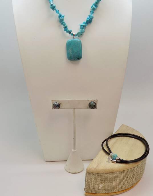 Artisan 925 Faux Turquoise Ball Leather Cord & Pendant Chip Beaded Necklaces & Chrysocolla Cabochon Post Earrings 41.4g image number 1