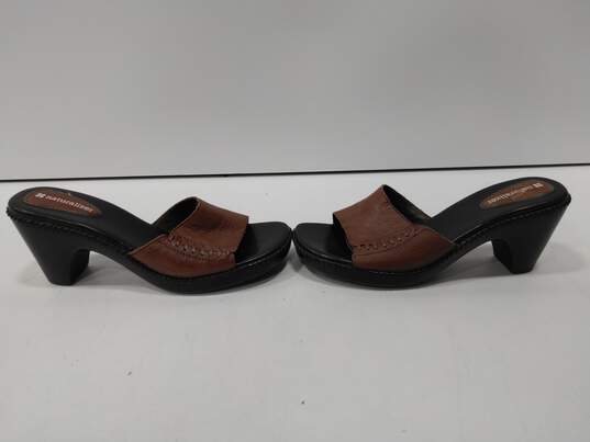 Women's Brown Naturalizer Casual Sandals Size 8M image number 3