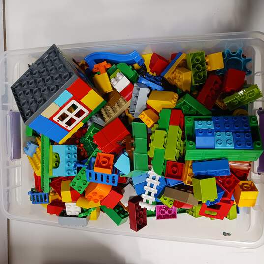 12.5lb Bulk Lot of Lego Duplo Building Blocks image number 4