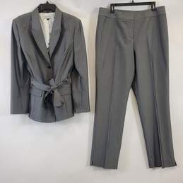 Tahari Women Grey 2PC Pant Suit Sz 16