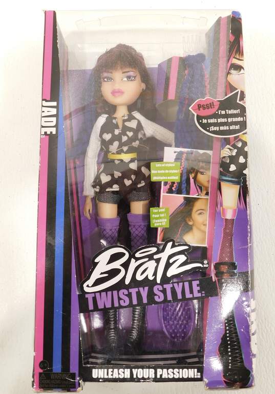MGA Bratz Twisty Style Jade Fashion Doll Sealed image number 1