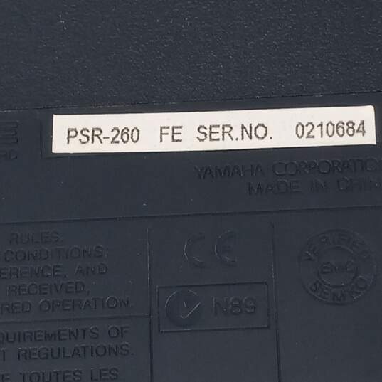 Yamaha PSR-260 61 Key Touch Sensitive Electronic Keyboard image number 2