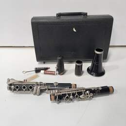 Vito Reso-Tone Clarinet Instrument In Case