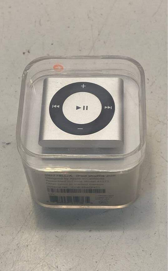 Apple iPod Shuffle (A1373) image number 2