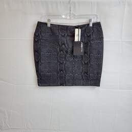 William Rast Gray & Black Snake Patterned Mini Skirt WM Size M NWT
