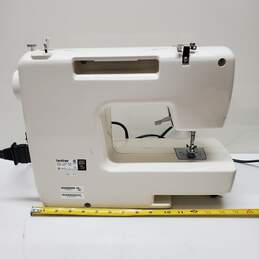 Brother LS-1217 Sewing Machine Untested alternative image