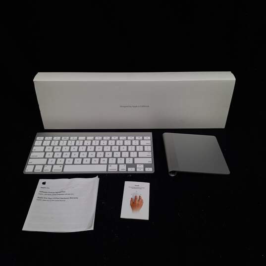 Apple Mac Keyboard And Mousepad A1339 Untested image number 1
