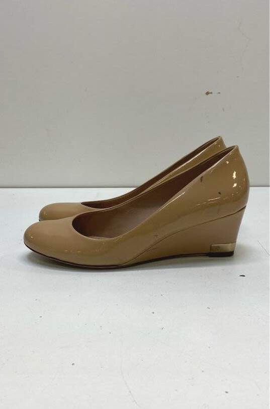 Tory Burch Patent Leather Wedge Heels Beige 7 image number 3