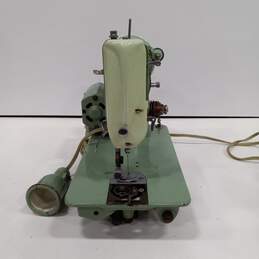 Vintage Green Singer Sewing Machine alternative image