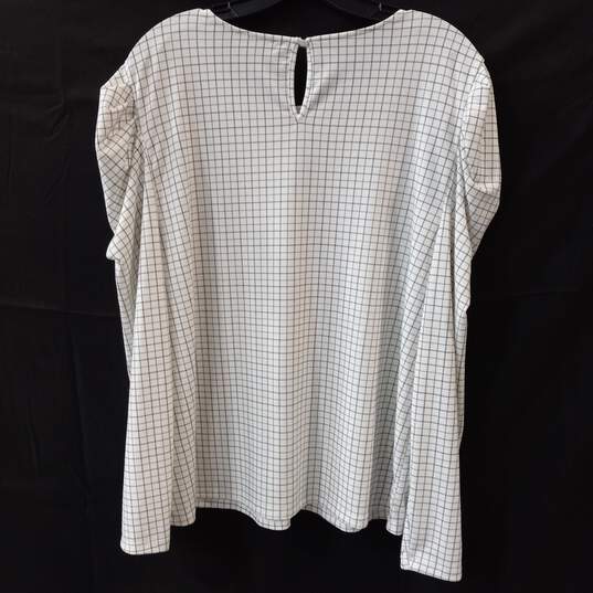 Adrianna Papell Women's Black & White Check Blouse Size XL image number 2
