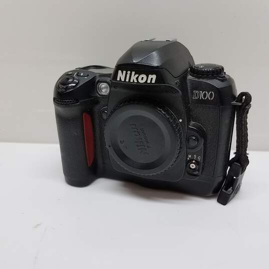 Nikon D100 6.1 MP Digital SLR Camera Body Only Black image number 1