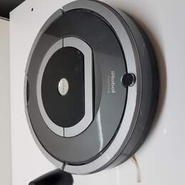 iRobot Roomba 780 w/ Home Station + Extender alternative image