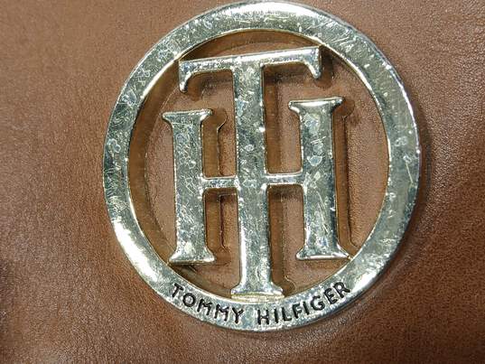 Tommy Hilfiger Tan & Brown Logo Purse image number 6