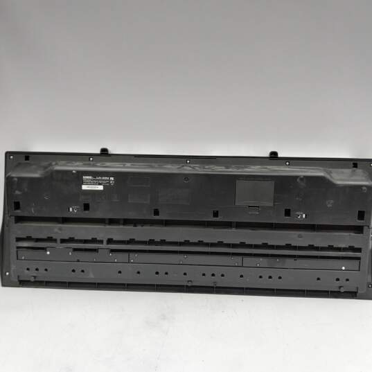 Casio LK-20 Electronic Keyboard image number 2