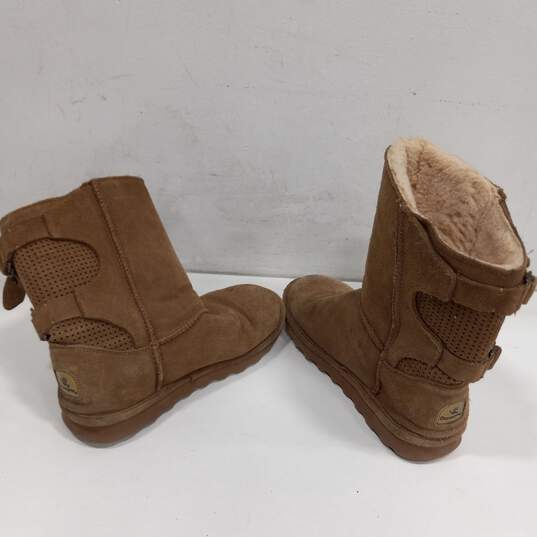 Women’s Bearpaw Shearling Ankle Booties Sz 8 image number 3
