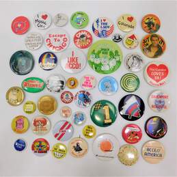 Assorted Vintage Pins Buttons Holiday Election Advertising
