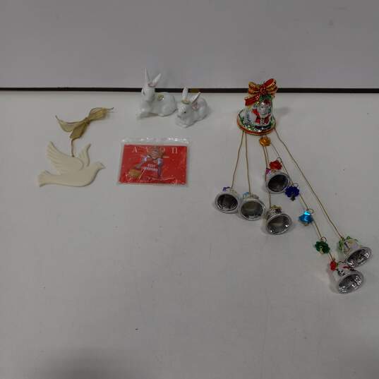 4pc. Lot of Assorted Avon Christmas Decorations image number 1