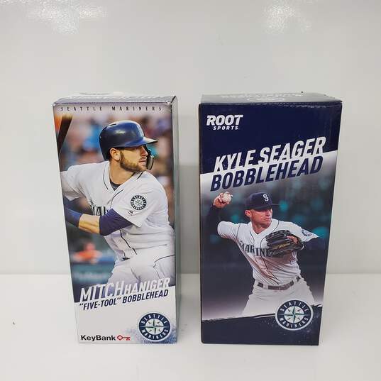Pair of Mitch Haniger 5 Tool & Kyle Seager Root Sports Seattle Mariner Bobble Heads image number 3