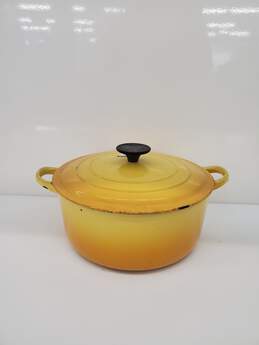 Vintage Le Creuset 4.5 qt Yellow Tangerine Enameled Cast Iron Dutch Oven used