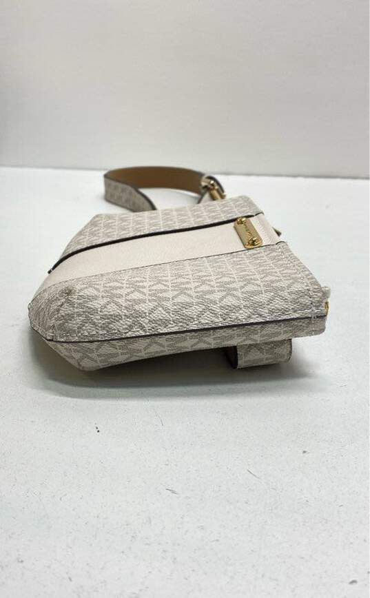 Michael Kors Monogram Cream 556137 Belt Bag Size L/XL image number 4