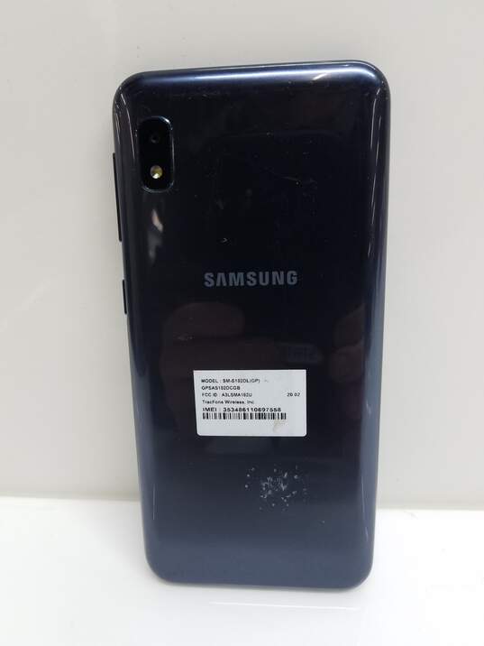 Samsung Galaxy A10e SM-A102U 32GB Blue Smartphone image number 2