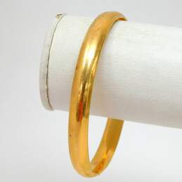 14K Yellow Gold Puffed Hinged Oval Bangle Bracelet 11.6g alternative image