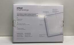 Cricut Bright Pad Go Cordless Lightpad alternative image