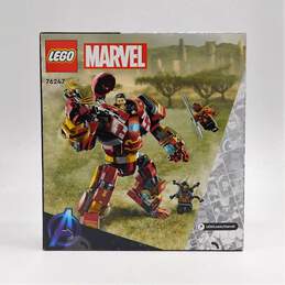 LEGO Marvel: The Hulkbuster: The Battle of Wakanda (76247) Brand New Sealed Box alternative image
