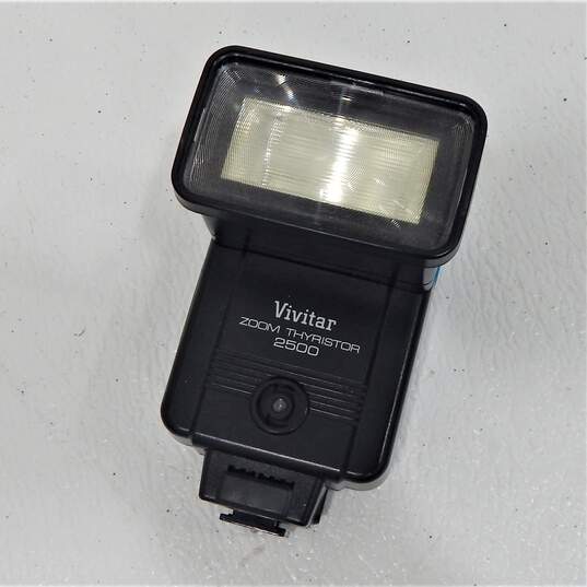 Minolta XG-M SLR 35mm Film Camera w/ 2 Lens, 2 Flash, Manuals & Bag image number 8